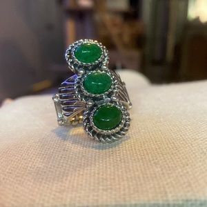 New 💚 Jade Stone Silver Stretch Ring